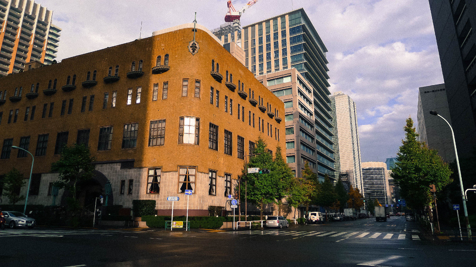 千代田街区，雨后阳光初现
